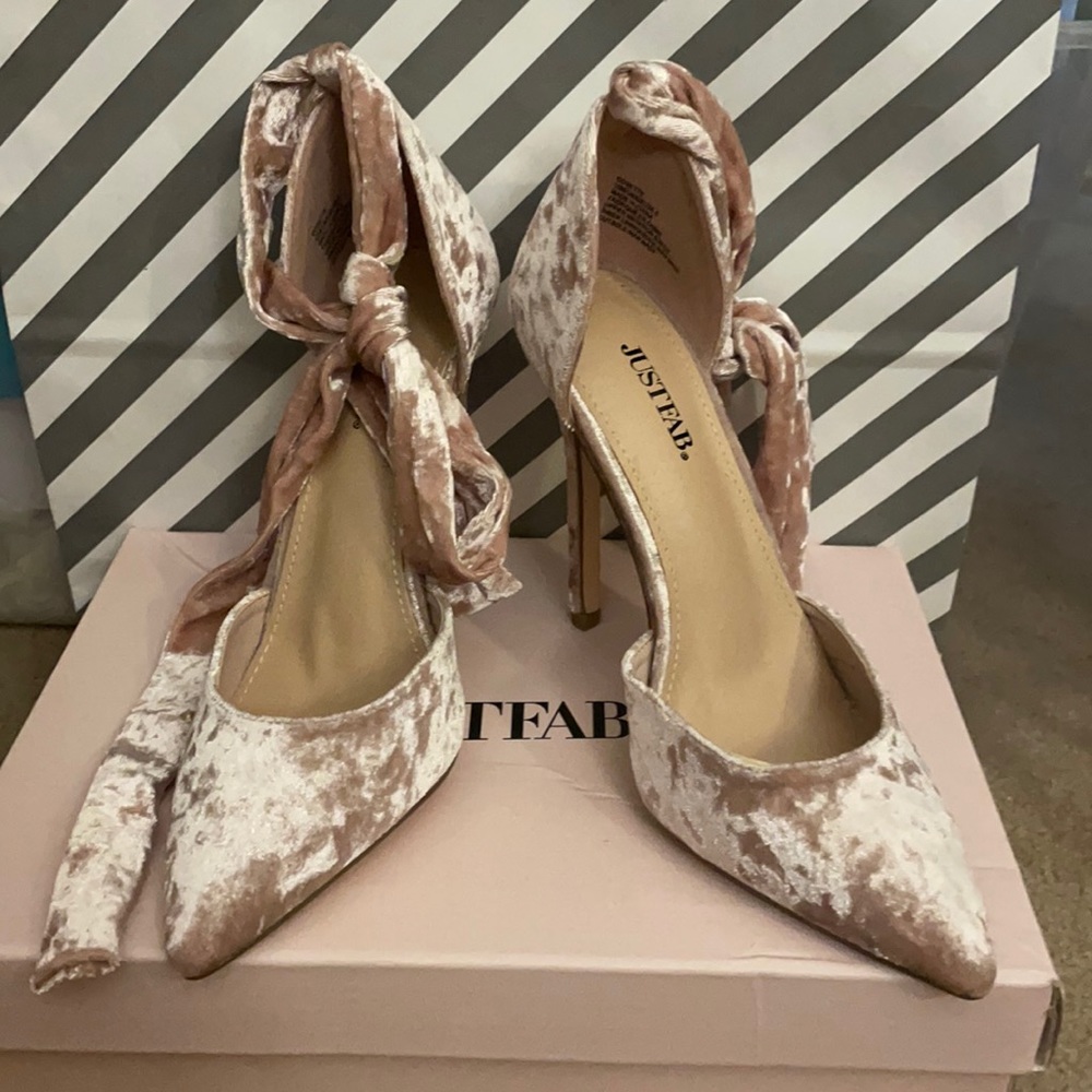 Just Fab Cosette Pumps